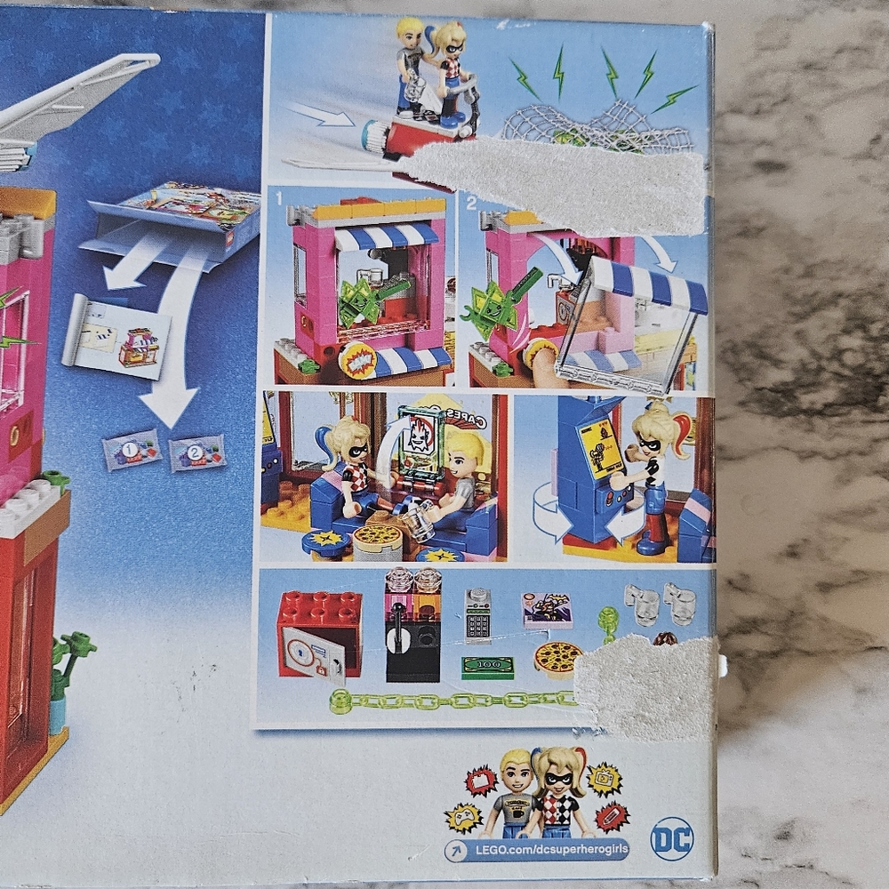 Lego DC Super Hero Girls Harley Quinn To The Rescue #41231 - Picture 9 of 16